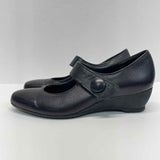 Munro Size 7 Women's Black Solid Mary Jane 2" Wedge Heels