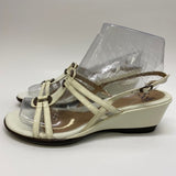 Sofft Size 8 Women's White Solid Wedge Sandals