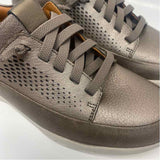 Rockport Size 8 Women's Taupe Shimmer Lace Up Sneakers