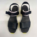 Sorel Size 7.5 Women's Black-White Color Block Strappy Sandals
