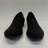 Charlestone Shoe Co. Size 7 Women's Black Solid Slip On Shoes