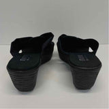 Munro Size 7 Women's Black-Gold Pattern Slide Wedge Sandals