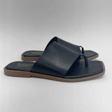 Franco Sarto Size 8.5 Women's Black Solid Camel Toe Flat Sandals