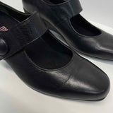 Munro Size 7 Women's Black Solid Mary Jane 2" Wedge Heels