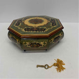 Green-Brown Wood Lacquer Wind Up Music Box
