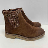 Comfortiva Size 7 Women's Brown Patchwork Ankle Booties