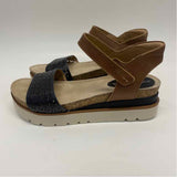 Josef Seibel Size 38-7.5 Women's Beige-Black Cut Out Platform Sandals