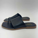 Franco Sarto Size 8.5 Women's Black Solid Camel Toe Flat Sandals