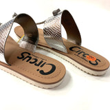 Circus By Sam Edelman Women's Size 8.5 Silver Metallic Flats Camel Toe Sandals