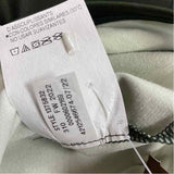 Under Armour Size M Women's Dark Green Pattern Turtle Neck Activewear Top