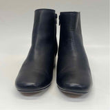Collection Clark Size 8 Women's Black Solid Zip Up Booties