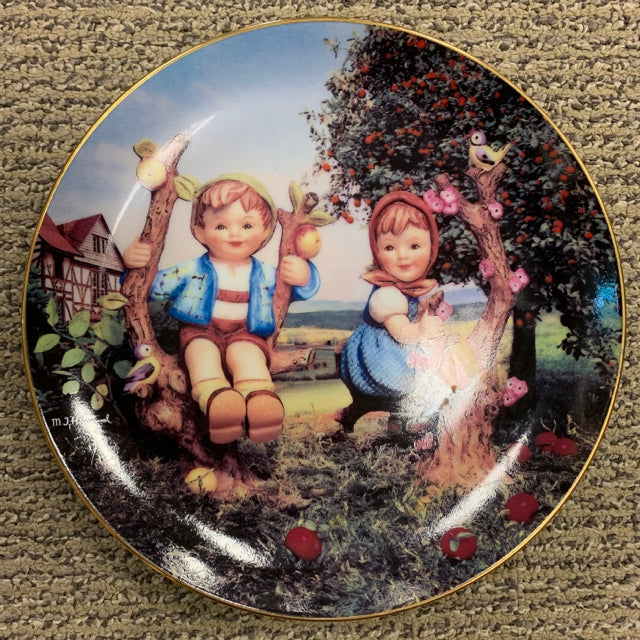 Hummel Plate - Apple Tree Boy and – Upscale Consignment