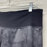 MPG Size M Women's Gray Pattern Capri Leggings Activewear Pants