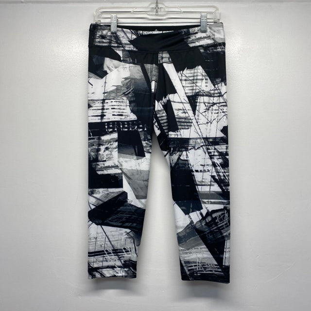 Adidas Size M Women's Black-White Pattern Capri Leggings Activewear Pants –  Treasures Upscale Consignment