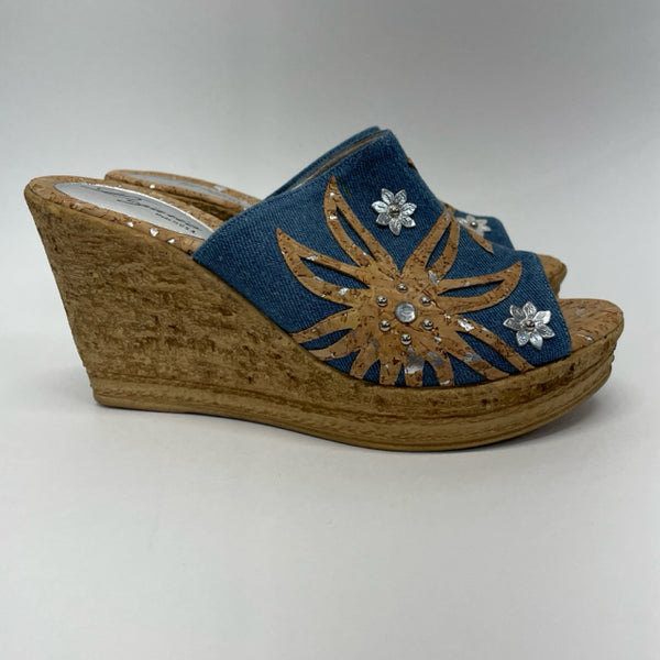 Dezario Size 38-8 Women's Blue-Tan Pattern Wedge Sandals