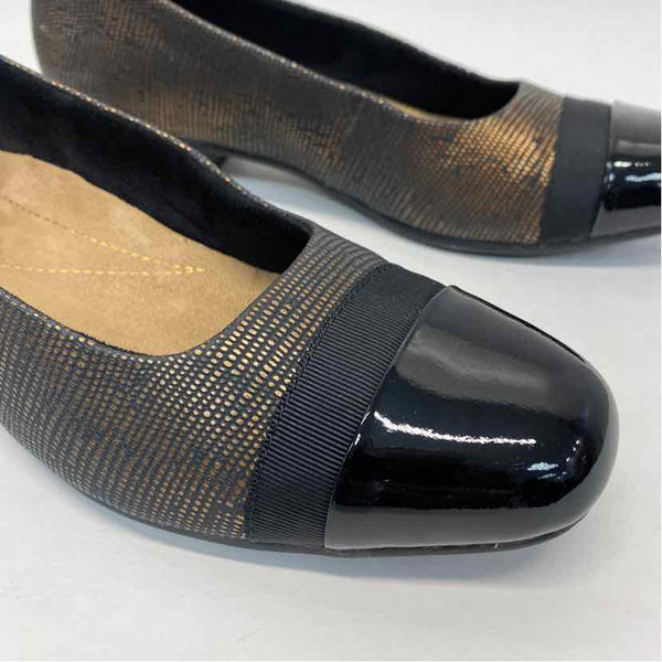 Clarks Artisan Size 10 Women's Black-Bronze Color Block Flats Shoes