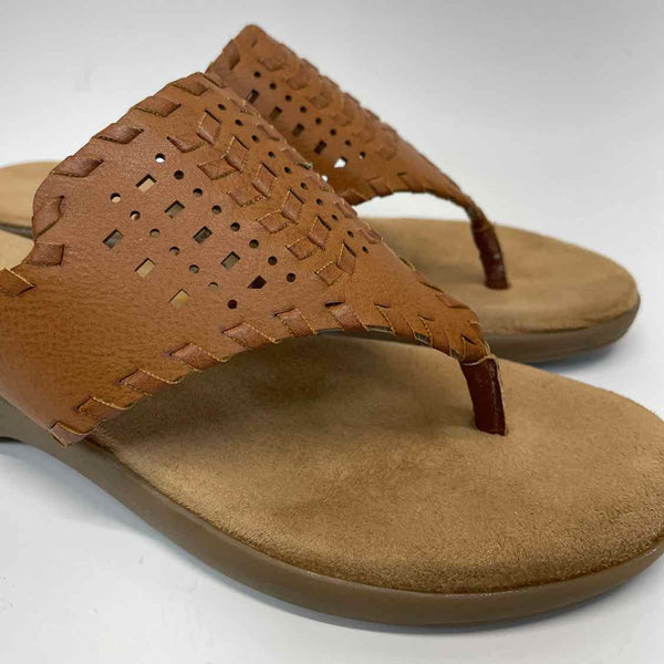 Rialto Comfort Size 8 Women's Brown Solid Camel Toe Sandals