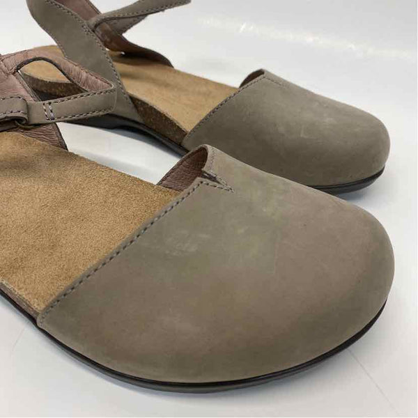 Dansko Size 38-7.5 Women's Tan Solid Slingback Shoes