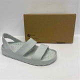 Oiselle Size 7-7.5 Women's Light Gray Solid Strappy Sandals