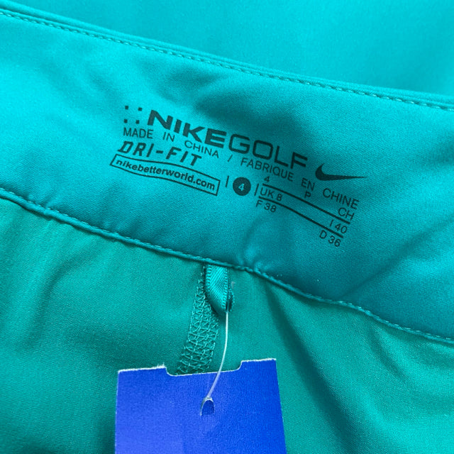 Nike Golf Size 4 Women's Green Solid Short Skort