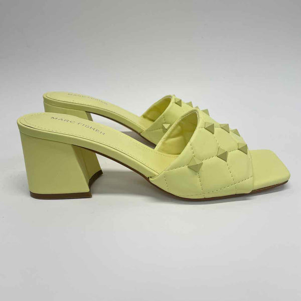 Marc Fisher Size 9 Women's Lime Studs Slip On Sandals
