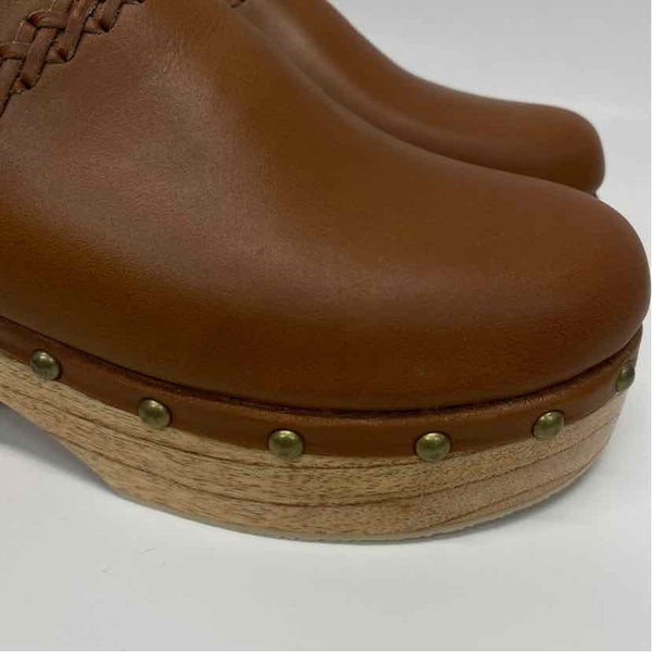 ELF Size 6.5 Women's Caramel Solid Clog Shoes