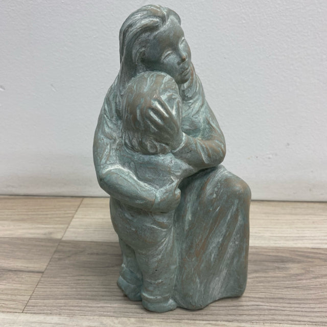 Concrete Sculpture Isabel Bloom. " Comfort"