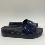 Donald J Pliner Size 8 Women's Navy Animal Print Camel Toe Sandals