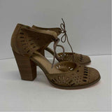 Restricted Size 8.5 Women's Taupe Cut Out Heel Shoes