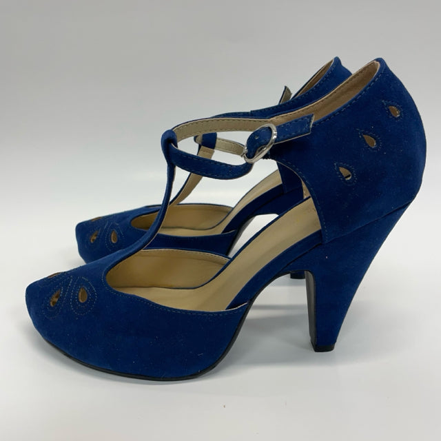 Graham Street Shoe Co Size 10 Women's Blue Cut Out Heel Shoes