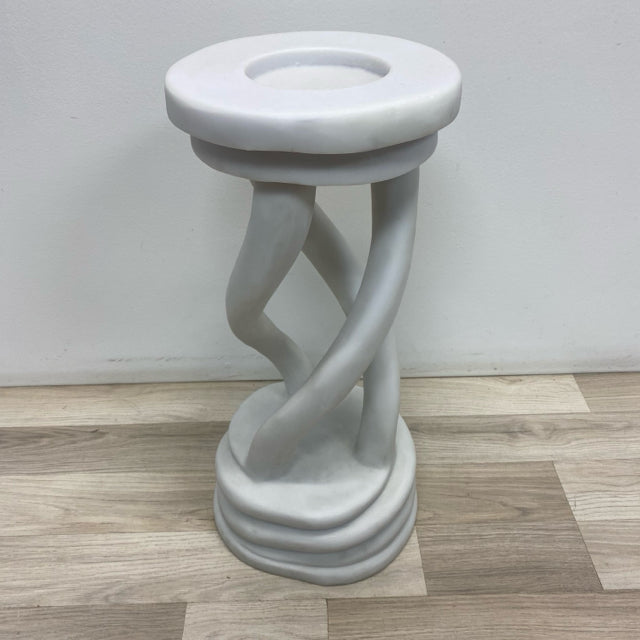 White Stand