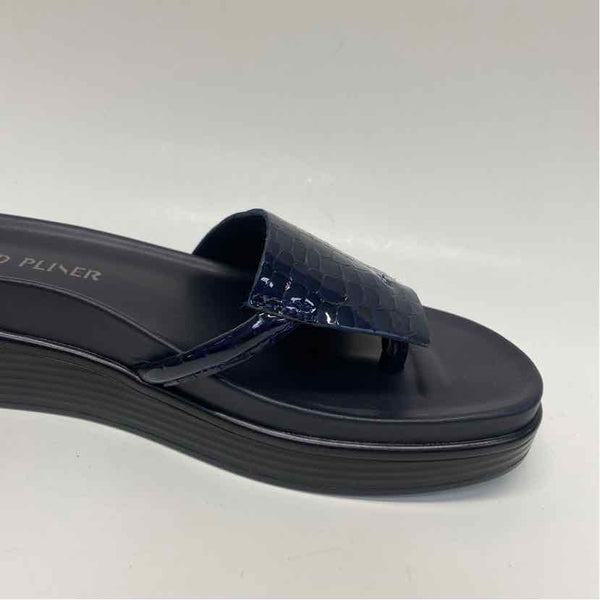 Donald J Pliner Size 8 Women's Navy Animal Print Camel Toe Sandals