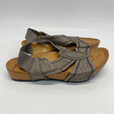 Kalso Earth Shoe Size 6.5 Women's Taupe Solid Strappy Sandals