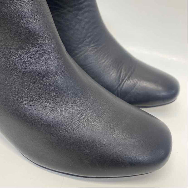 Collection Clark Size 8 Women's Black Solid Zip Up Booties