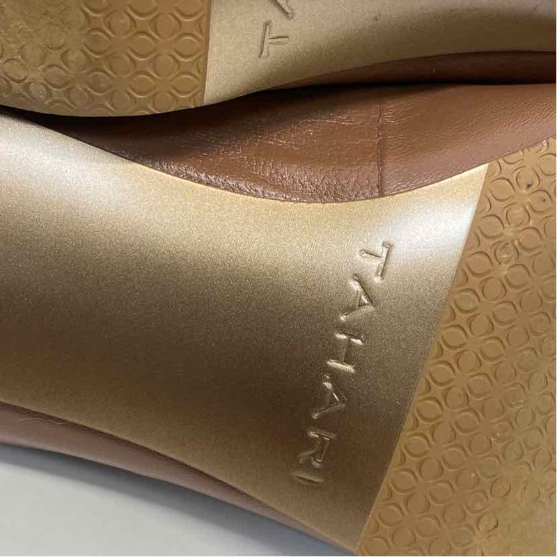 Tahari Size 8.5 Women's Brown Solid Kitten Heel Shoes