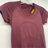 Lululemon Size 2-XS Women's Burgundy Cut Out Pullover Activewear Top