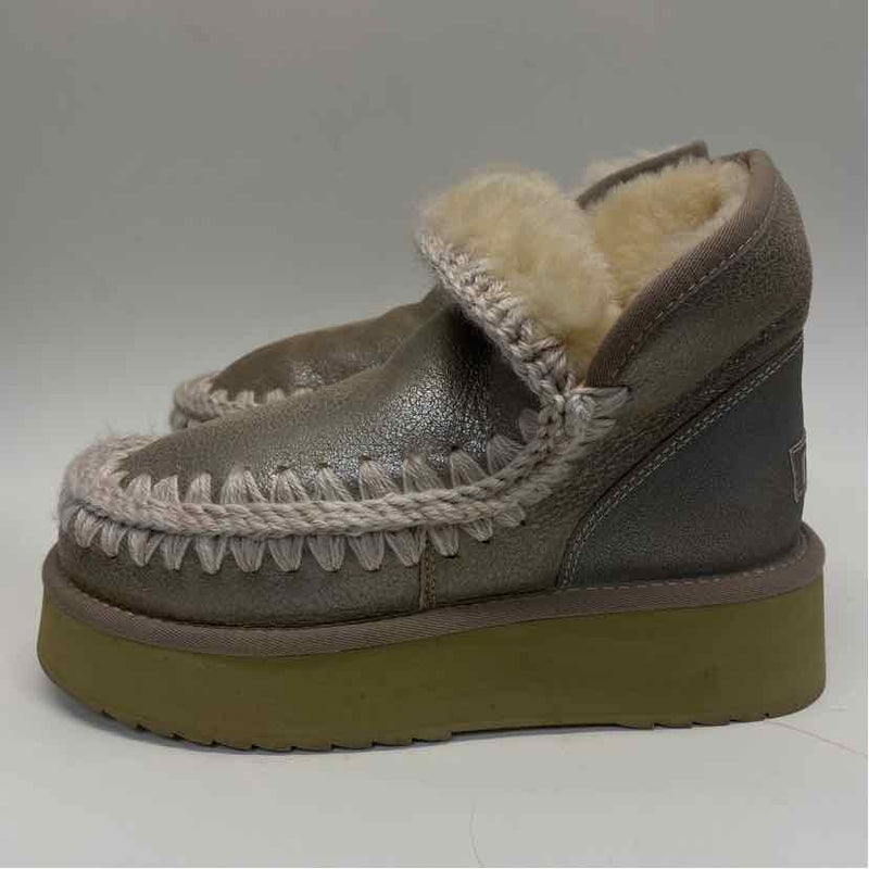 Mou Size 38-7.5 Women's Beige Shimmer Crochet Platform Booties