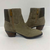 Vionic Shantelle Size 7 Women's Olive Green Solid Zip Up Booties