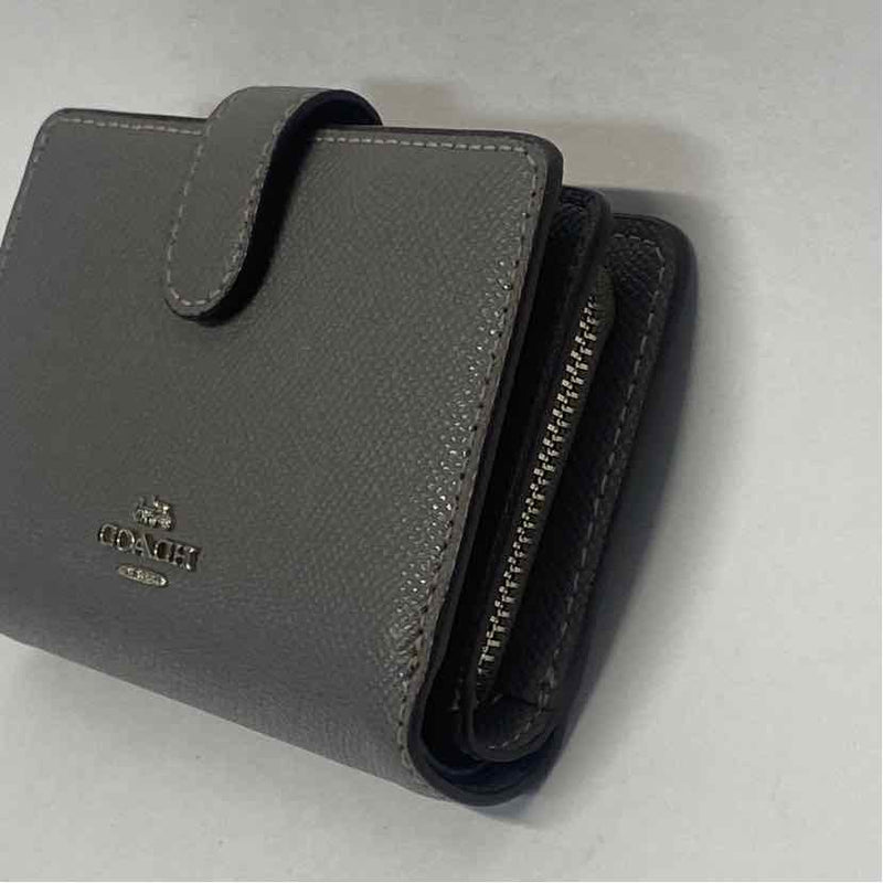 Coach Gray Solid Leather Wallet