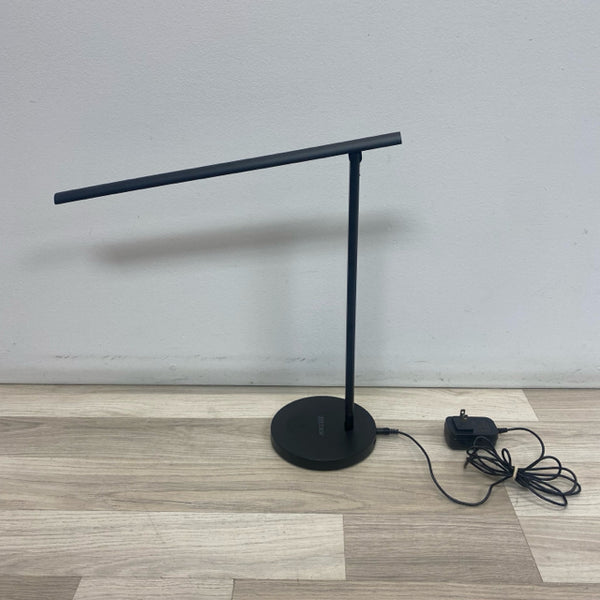 Uplift Desk Black Lamp