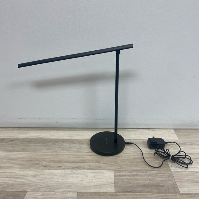 Uplift Desk Black Lamp