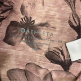Athleta Size XS Women's Blush Floral Capri Activewear Pants