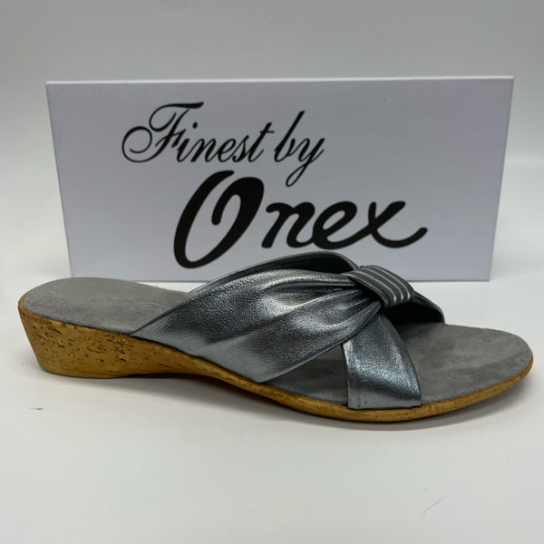 Onex Size 7 Women's Silver Shimmer Wedge Sandals