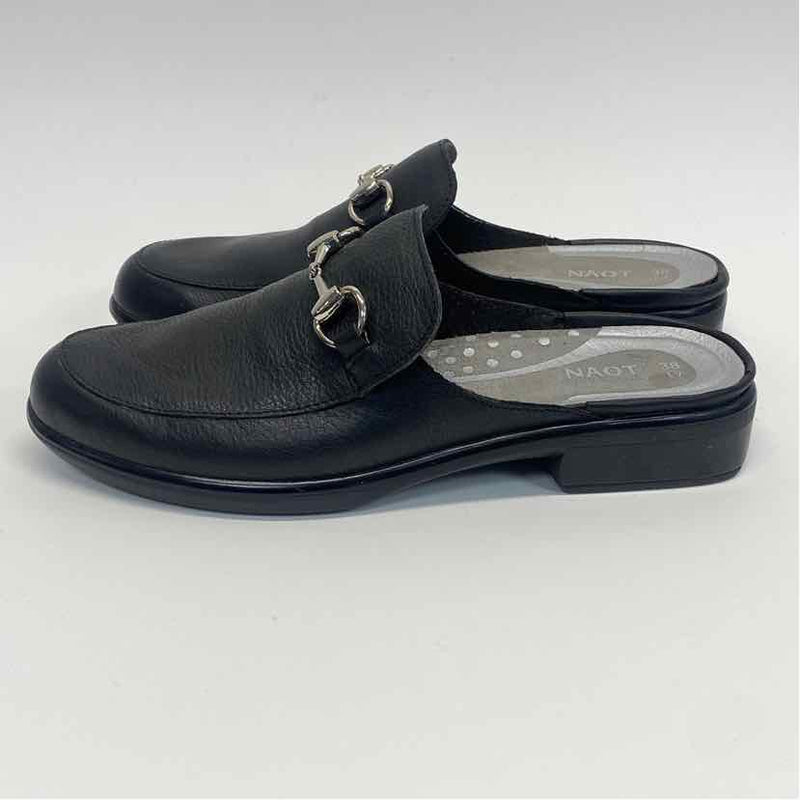 Naot Size 38-7.5 Women's Black Solid Slide Flats