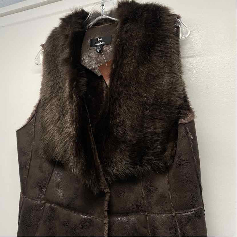 Dennis By Dennis Basso Women's Size M Brown Textured Vest