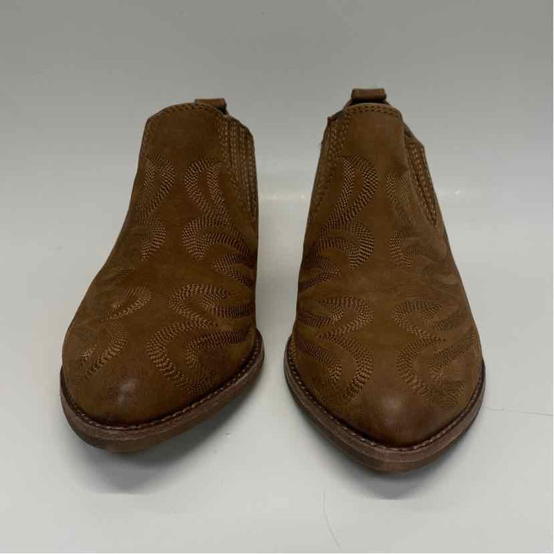 Dolce Vita Size 8.5 Women's Tan Embroidered Pointed Toe Booties