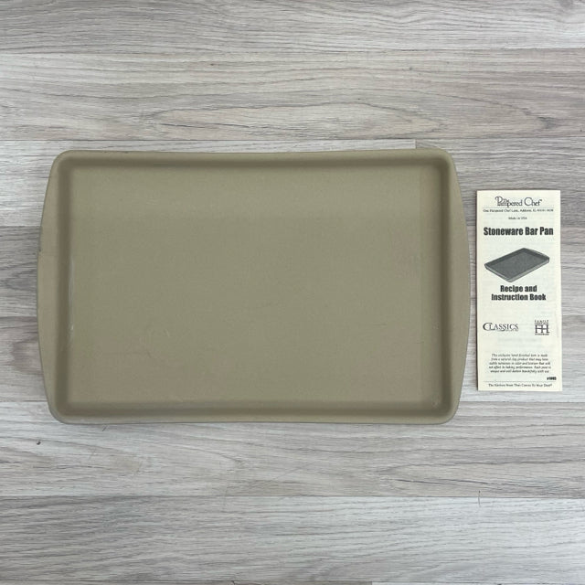 Pampered Chef Tan Stoneware Bar Pan