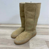 Ugg Size 8 Women's Tan Solid Shearling Boots