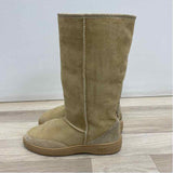 Ugg Size 8 Women's Tan Solid Shearling Boots