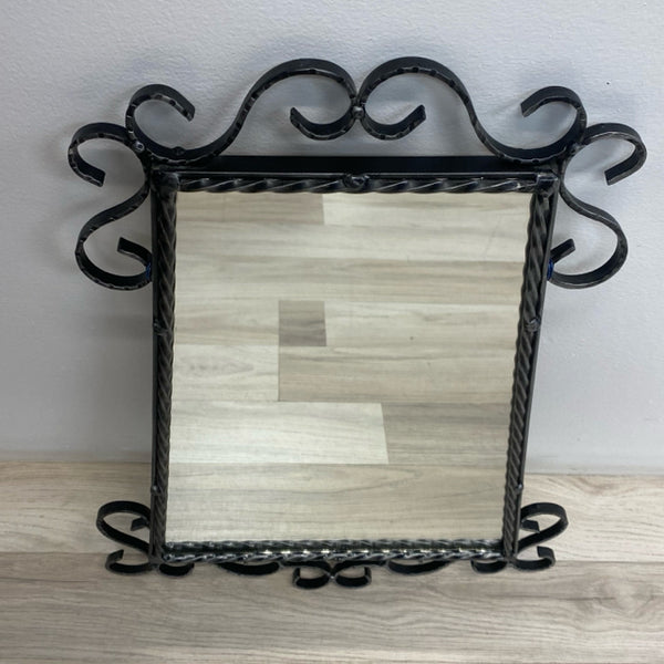 Black Metallic Wall Hanging Mirror